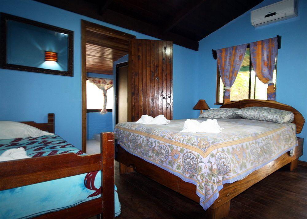 Hotel Pelicano Esterillos Este Extérieur photo