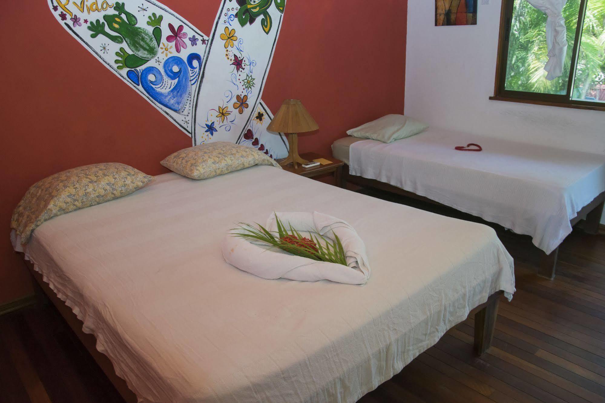 Hotel Pelicano Esterillos Este Extérieur photo